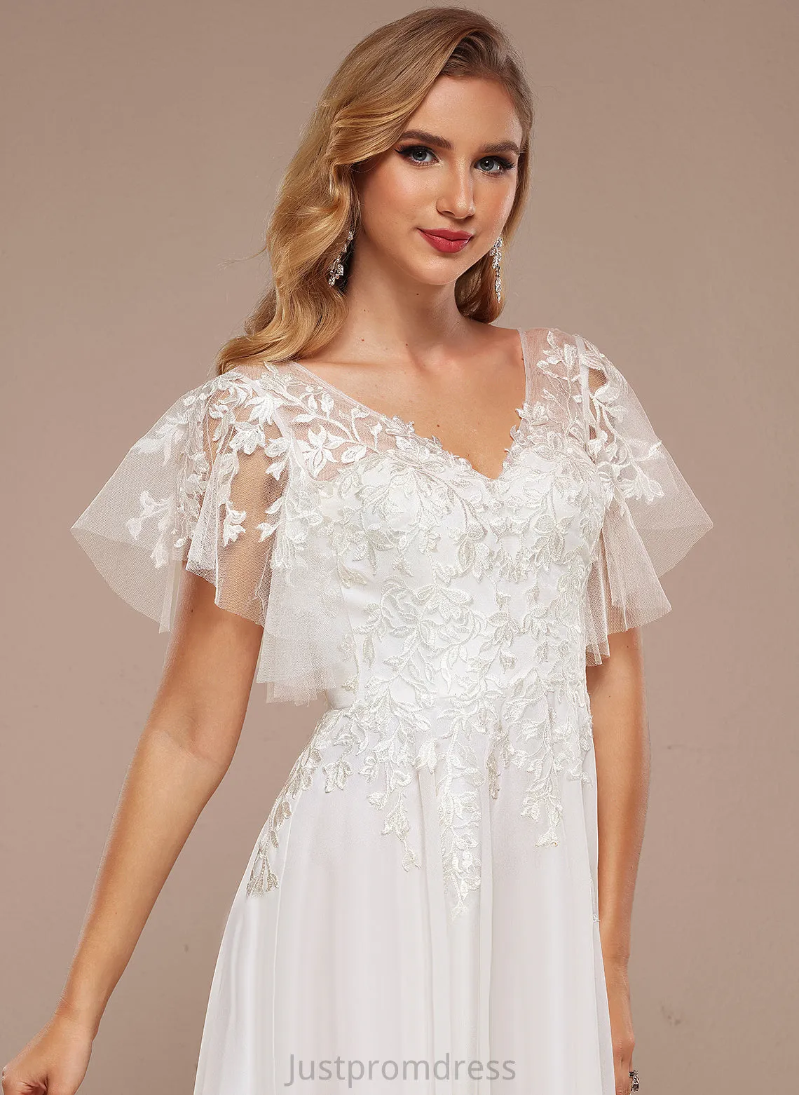 Dress Lace Asymmetrical With Sal Wedding V-neck Ruffle A-Line Tulle Wedding Dresses