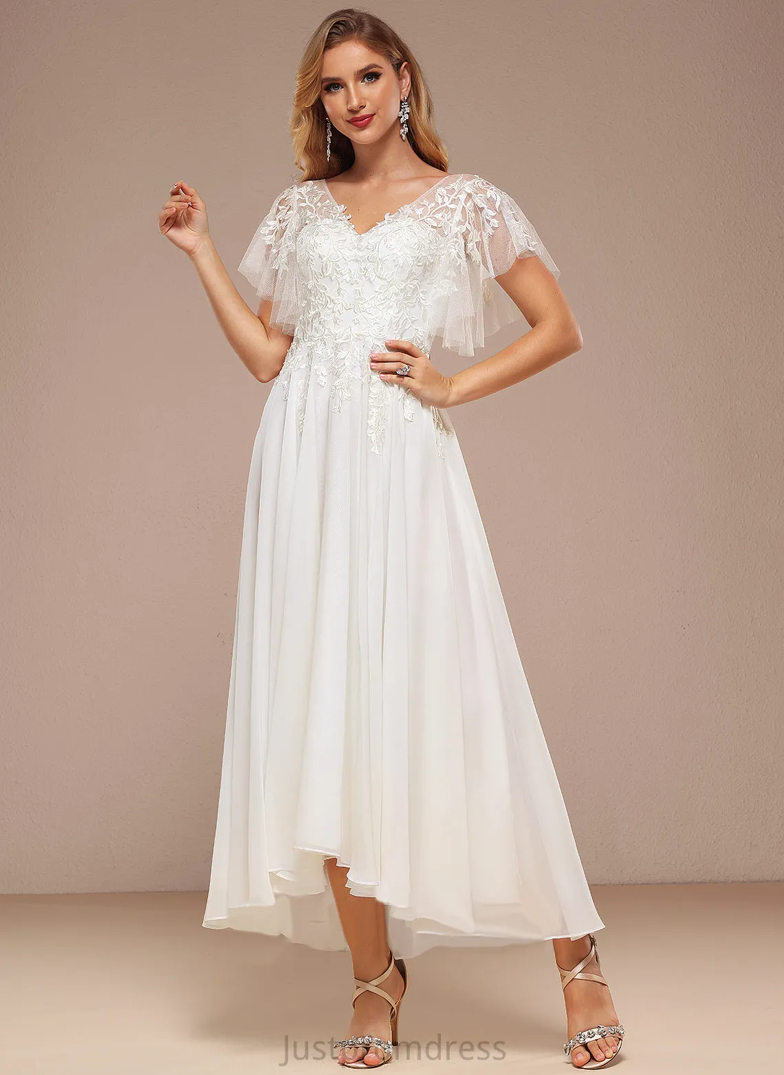 Dress Lace Asymmetrical With Sal Wedding V-neck Ruffle A-Line Tulle Wedding Dresses