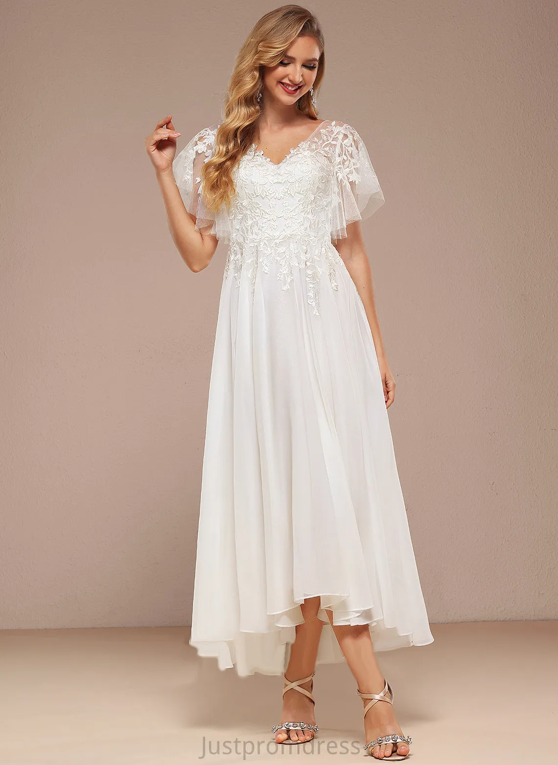 Dress Lace Asymmetrical With Sal Wedding V-neck Ruffle A-Line Tulle Wedding Dresses