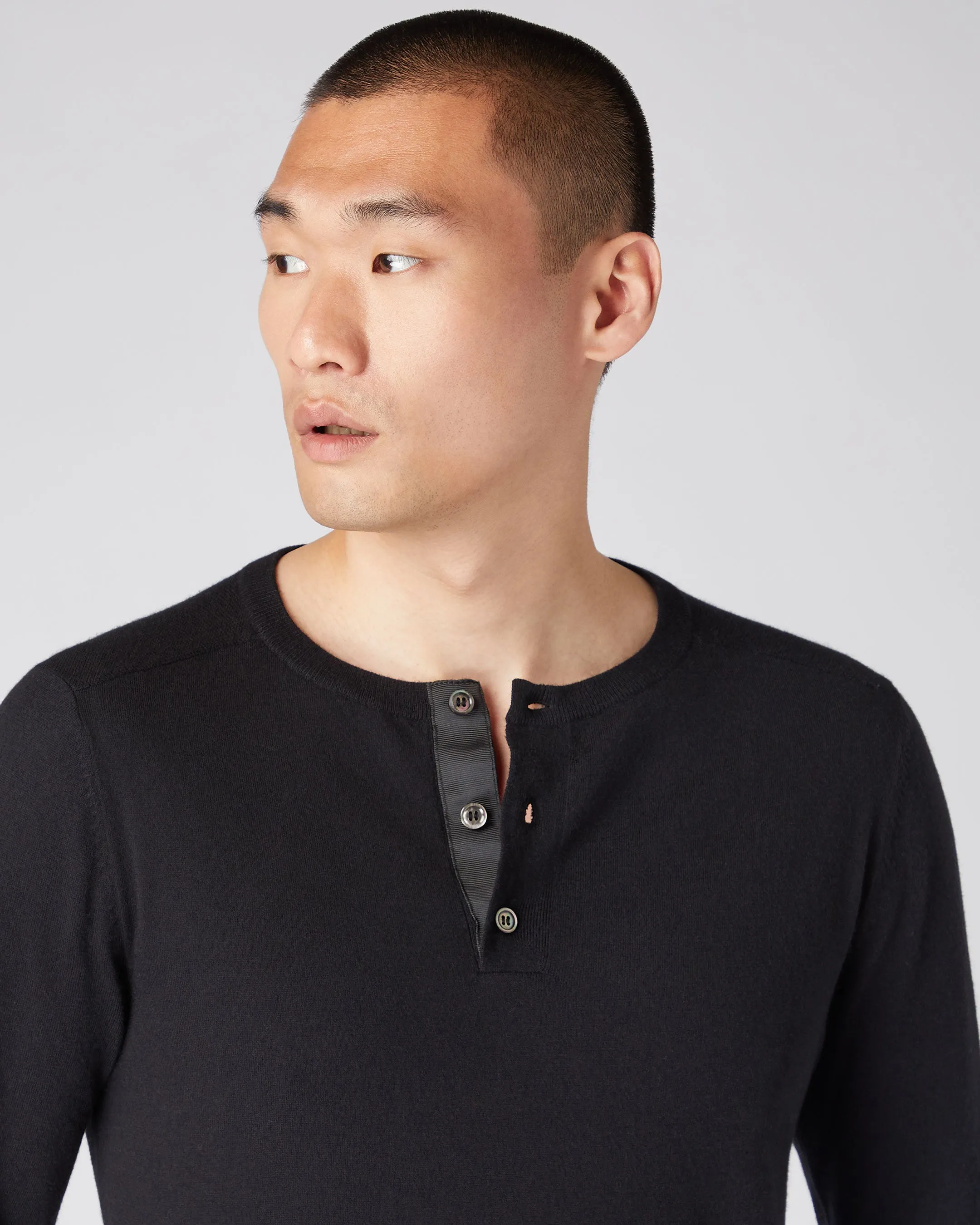 Men's Round Neck Cotton Cashmere Henley Black